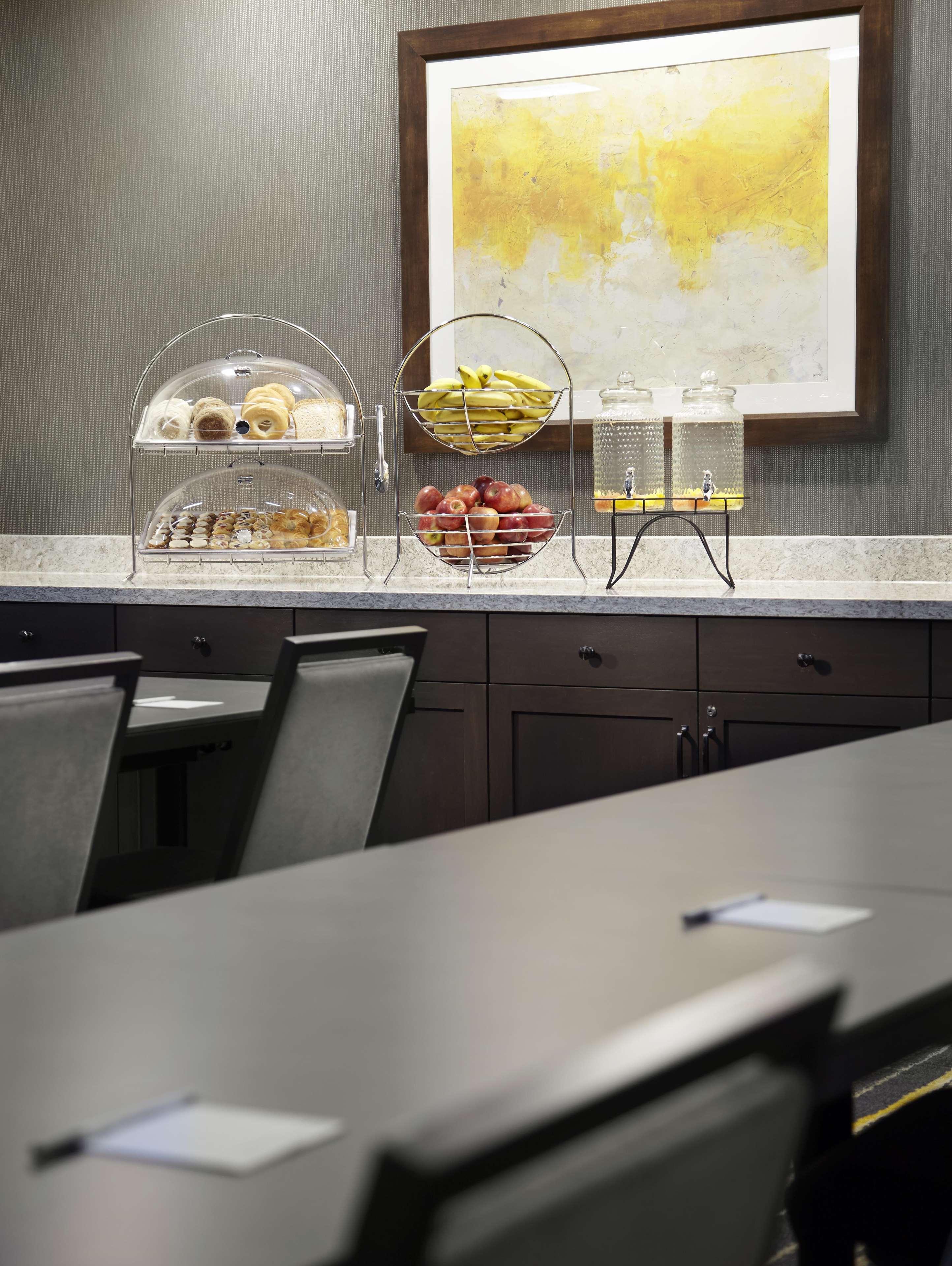 Hampton Inn & Suites Pittsburgh Airport South/Settlers Ridge Robinson Township Esterno foto