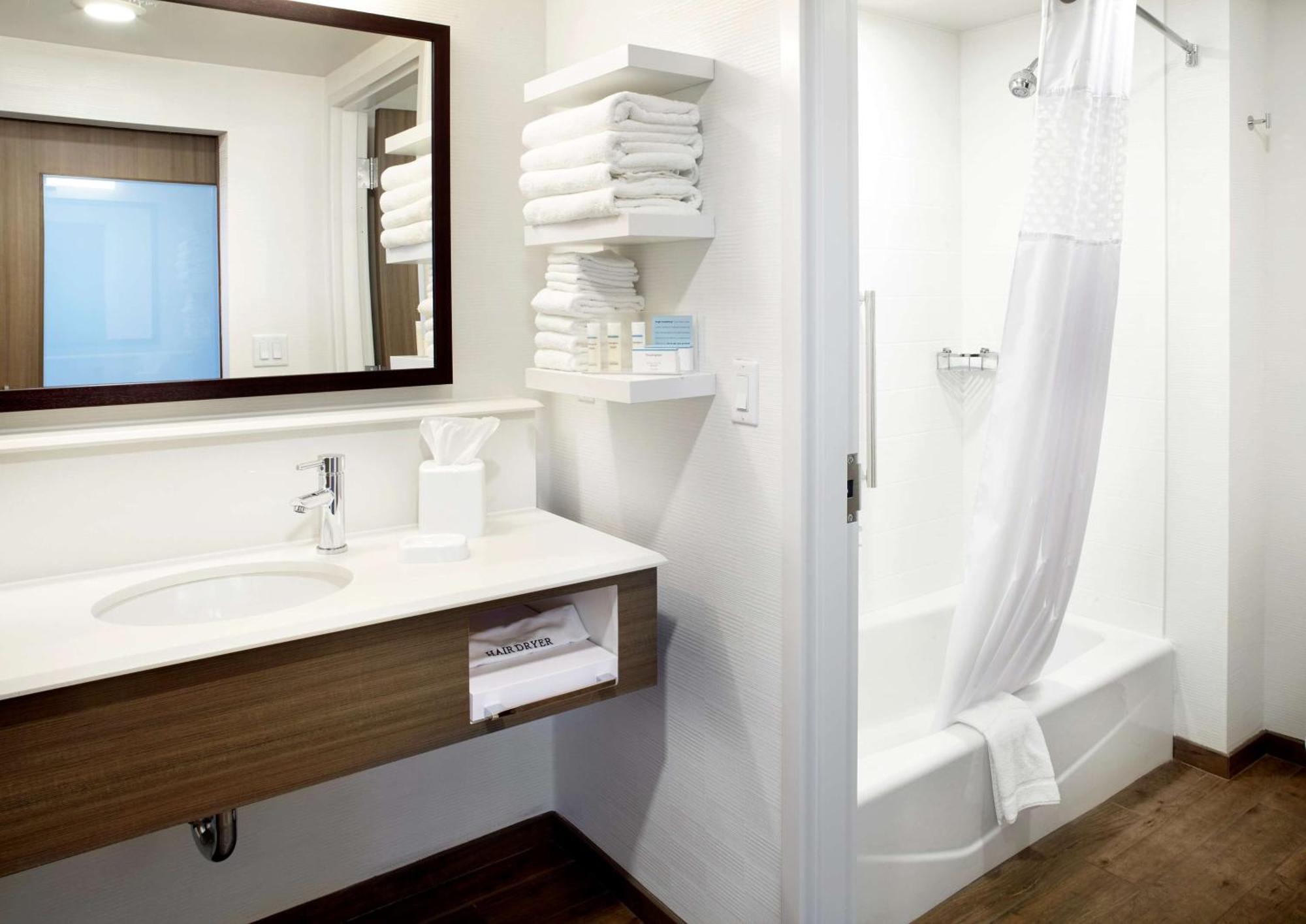Hampton Inn & Suites Pittsburgh Airport South/Settlers Ridge Robinson Township Esterno foto